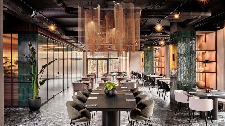 <b>Moevenpick Resort & Spa Karpacz Restaurant</b>. Images powered by <a href="https://iceportal.shijigroup.com/" title="IcePortal" target="_blank">IcePortal</a>.