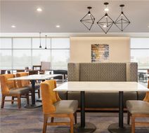 Hawthorn Suites by Wyndham Mount Laurel Lobby