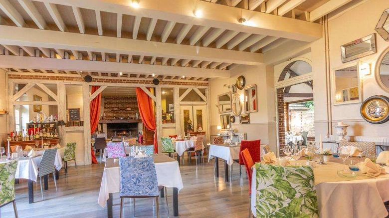 <b>Chateau Corneille Restaurant</b>. Images powered by <a href="https://iceportal.shijigroup.com/" title="IcePortal" target="_blank">IcePortal</a>.