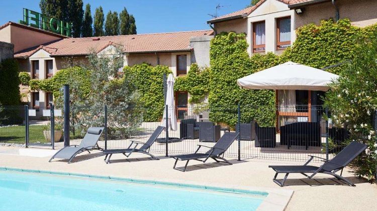 Hotel des Trois Massifs Pool