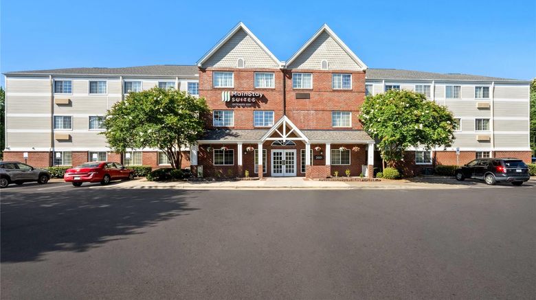 <b>MainStay Suites Raleigh North Exterior</b>. Images powered by <a href="https://iceportal.shijigroup.com/" title="IcePortal" target="_blank">IcePortal</a>.