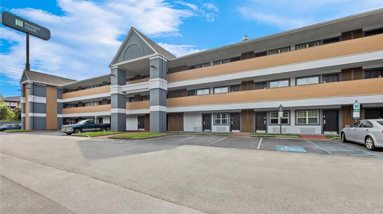 <b>MainStay Suites Knoxville - Cedar Bluff Exterior</b>. Images powered by <a href="https://iceportal.shijigroup.com/" title="IcePortal" target="_blank">IcePortal</a>.