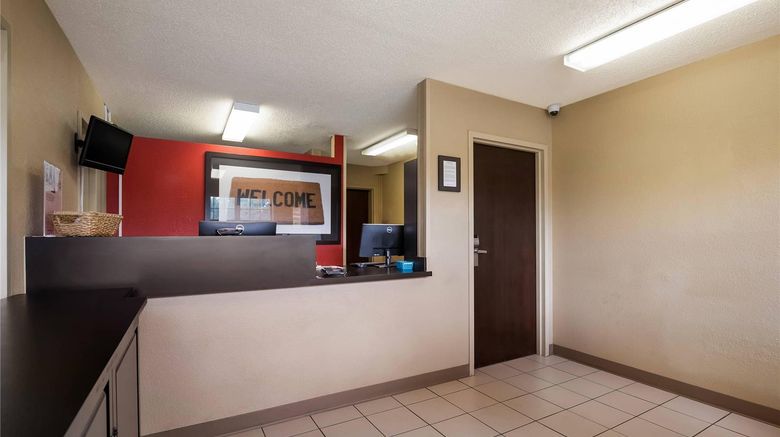 <b>MainStay Suites Knoxville - Cedar Bluff Lobby</b>. Images powered by <a href="https://iceportal.shijigroup.com/" title="IcePortal" target="_blank">IcePortal</a>.