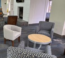 La Quinta Inn & Suites South Holland Lobby