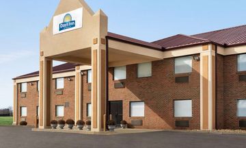 Days Inn by Wyndham Washington