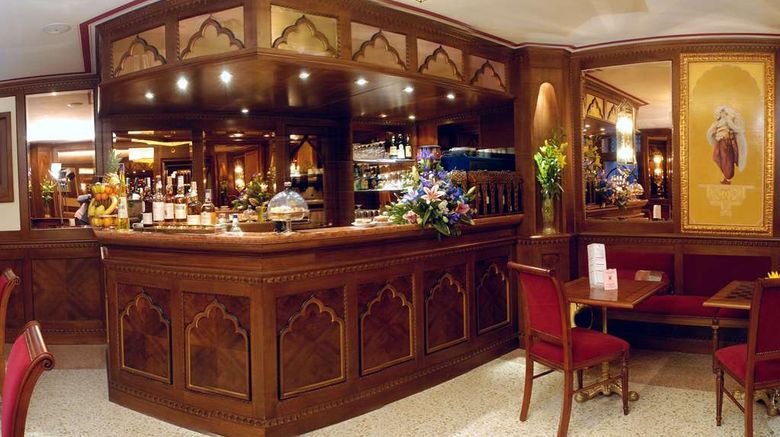 <b>Hotel Ai Mori D'Oriente Restaurant</b>. Images powered by <a href="https://iceportal.shijigroup.com/" title="IcePortal" target="_blank">IcePortal</a>.