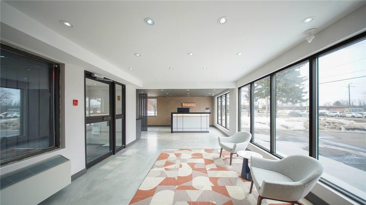 Ramada by Wyndham Kingston Lobby