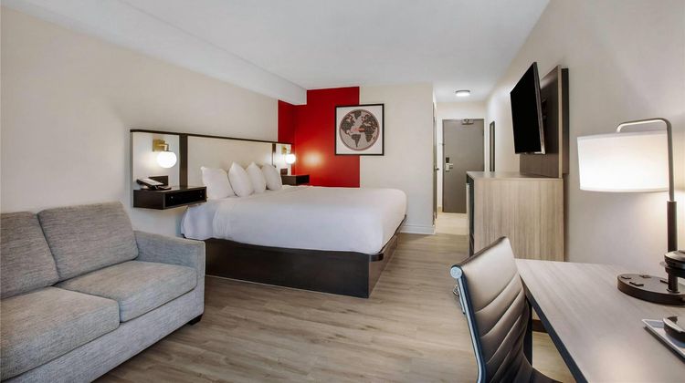 Ramada by Wyndham Kingston Room