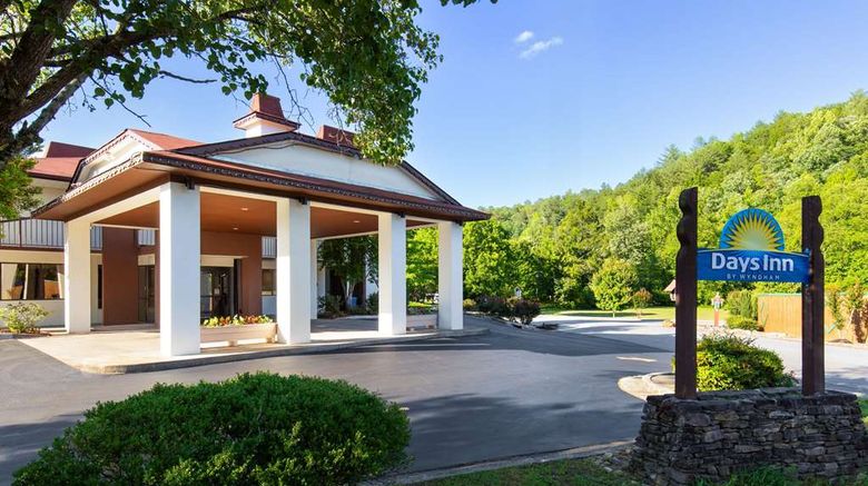 <b>Days Inn by Wyndham Helen Exterior</b>. Images powered by <a href="https://iceportal.shijigroup.com/" title="IcePortal" target="_blank">IcePortal</a>.