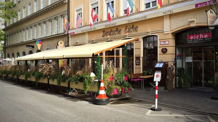 Deutsche Eiche Exterior
