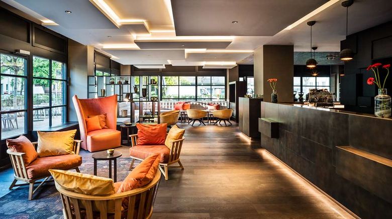 <b>SAKS Urban Design Hotel Restaurant</b>. Images powered by <a href="https://iceportal.shijigroup.com/" title="IcePortal" target="_blank">IcePortal</a>.