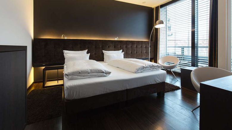 <b>SAKS Urban Design Hotel Room</b>. Images powered by <a href="https://iceportal.shijigroup.com/" title="IcePortal" target="_blank">IcePortal</a>.