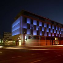 SAKS Urban Design Hotel