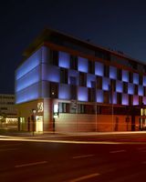 SAKS Urban Design Hotel