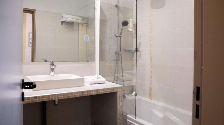 <b>Hotel Sete Port Marine Room</b>. Images powered by <a href="https://iceportal.shijigroup.com/" title="IcePortal" target="_blank">IcePortal</a>.