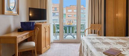Macia Condor Hotel Room