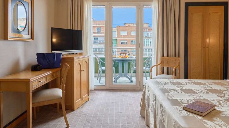 Macia Condor Hotel Room