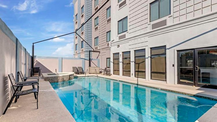 Comfort Suites Laredo Pool