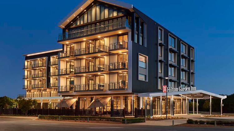Hilton Garden Inn Busselton Exterior