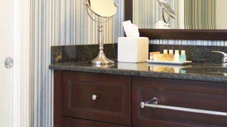 Newport Beach Hotel & Suites Room