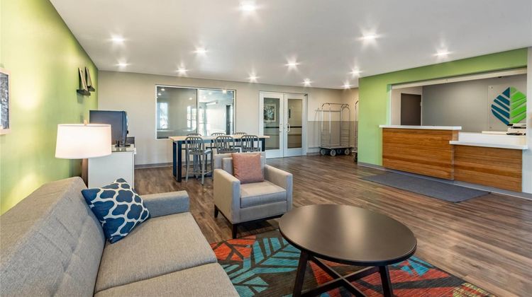 WoodSpring Suites Tolleson-Phoenix West Lobby