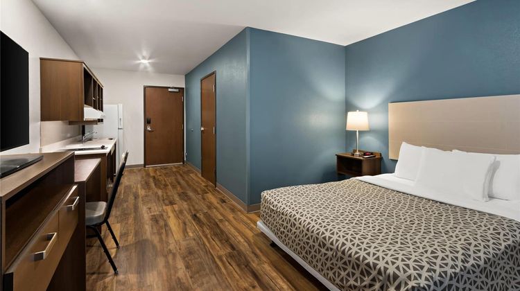 WoodSpring Suites Tolleson-Phoenix West Suite