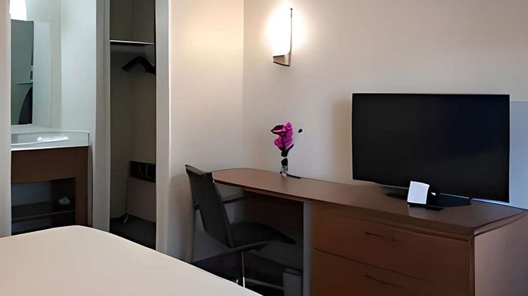 Inn at Rohnert Park Room