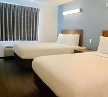 Inn at Rohnert Park Room