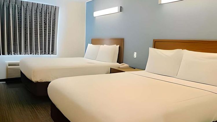 Inn at Rohnert Park Room