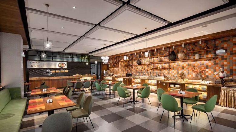 <b>Ramada by Wyndham Xiangyang Fancheng Restaurant</b>. Images powered by <a href="https://iceportal.shijigroup.com/" title="IcePortal" target="_blank">IcePortal</a>.