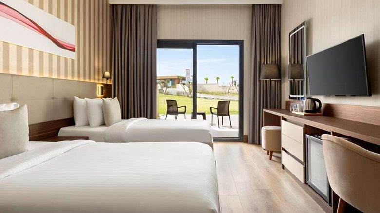 <b>Ramada by Wyndham Cesme Room</b>. Images powered by <a href="https://iceportal.shijigroup.com/" title="IcePortal" target="_blank">IcePortal</a>.