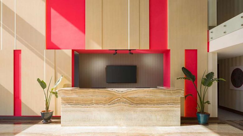 <b>Ramada by Wyndham Cesme Lobby</b>. Images powered by <a href="https://iceportal.shijigroup.com/" title="IcePortal" target="_blank">IcePortal</a>.