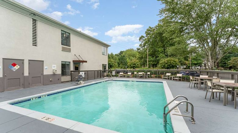 <b>Best Western Kernersville Exterior</b>. Images powered by <a href="https://iceportal.shijigroup.com/" title="IcePortal" target="_blank">IcePortal</a>.