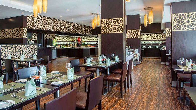 <b>Metropolitan Al Mafraq Hotel Restaurant</b>. Images powered by <a href="https://iceportal.shijigroup.com/" title="IcePortal" target="_blank">IcePortal</a>.