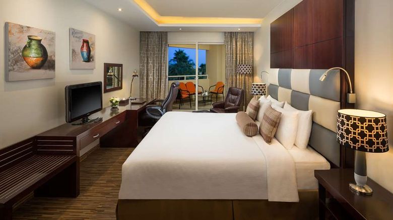 <b>Metropolitan Al Mafraq Hotel Suite</b>. Images powered by <a href="https://iceportal.shijigroup.com/" title="IcePortal" target="_blank">IcePortal</a>.