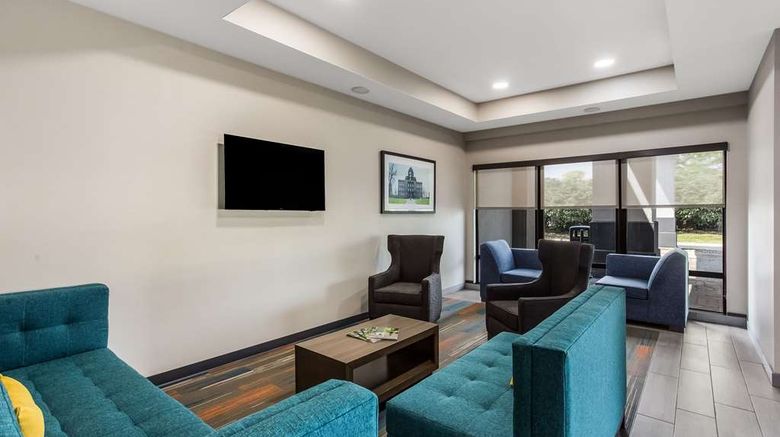 <b>MainStay Suites Bourbonnais - Kankakee Lobby</b>. Images powered by <a href="https://iceportal.shijigroup.com/" title="IcePortal" target="_blank">IcePortal</a>.