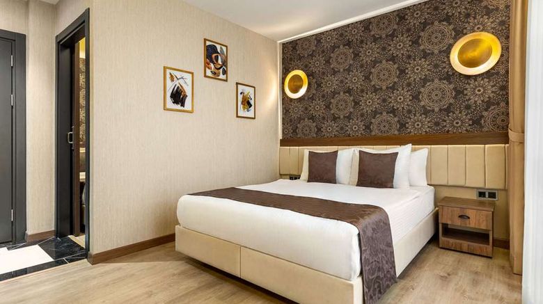 <b>Operla Airport TM Collection by Wyndham Suite</b>. Images powered by <a href="https://iceportal.shijigroup.com/" title="IcePortal" target="_blank">IcePortal</a>.