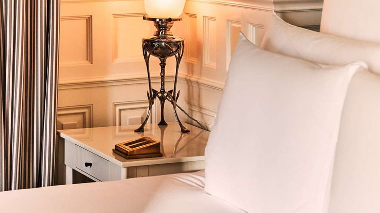 <b>At Sloane Suite</b>. Images powered by <a href="https://iceportal.shijigroup.com/" title="IcePortal" target="_blank">IcePortal</a>.
