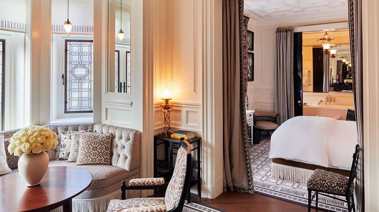 <b>At Sloane Suite</b>. Images powered by <a href="https://iceportal.shijigroup.com/" title="IcePortal" target="_blank">IcePortal</a>.