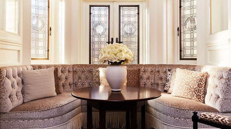 <b>At Sloane Suite</b>. Images powered by <a href="https://iceportal.shijigroup.com/" title="IcePortal" target="_blank">IcePortal</a>.