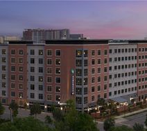 Tru by Hilton Downtown Columbia Exterior