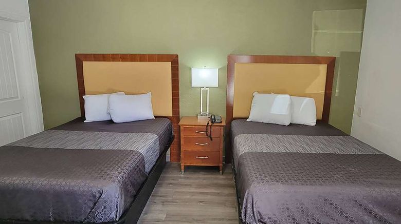 <b>Super 8 by Wyndham El Centro North Room</b>. Images powered by <a href="https://iceportal.shijigroup.com/" title="IcePortal" target="_blank">IcePortal</a>.