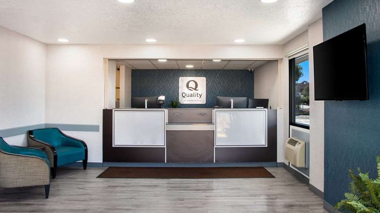 <b>Quality Inn Lobby</b>. Images powered by <a href="https://iceportal.shijigroup.com/" title="IcePortal" target="_blank">IcePortal</a>.