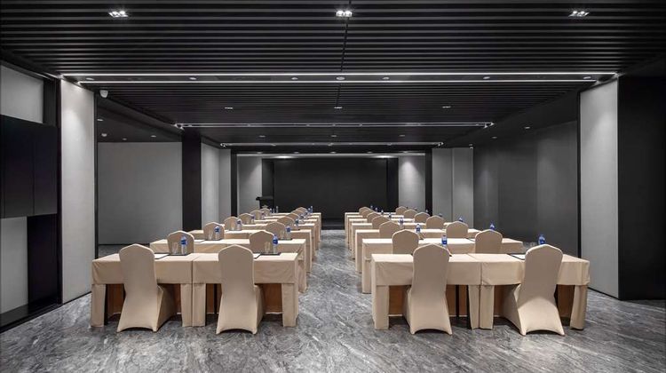 Microtel by Wyndham Tianjin Hedong Meeting
