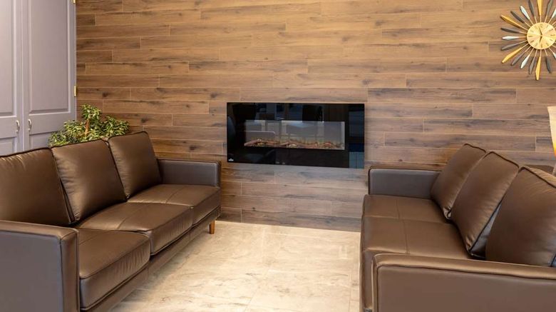 <b>Travelodge by Wyndham Amherst Lobby</b>. Images powered by <a href="https://iceportal.shijigroup.com/" title="IcePortal" target="_blank">IcePortal</a>.