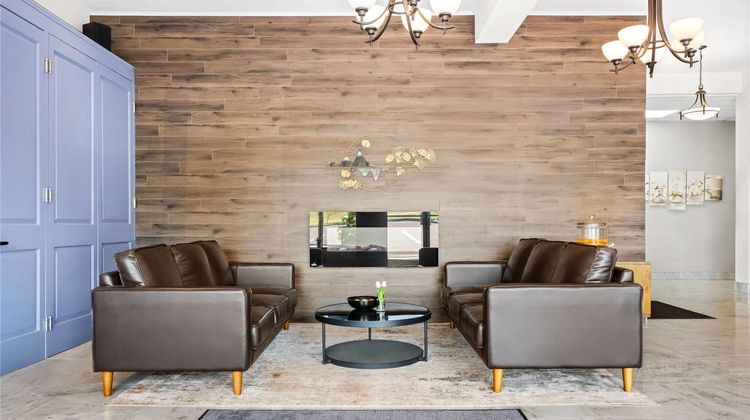 Travelodge by Wyndham Amherst Lobby