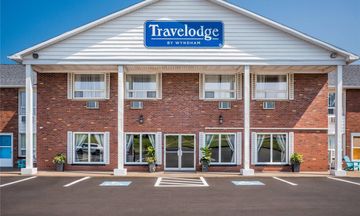 Travelodge by Wyndham Amherst