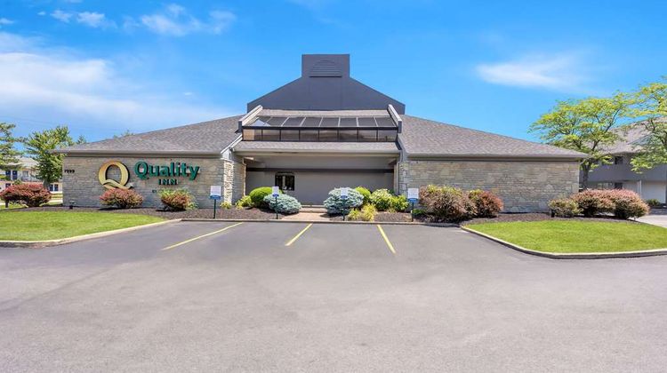 Quality Inn Exterior