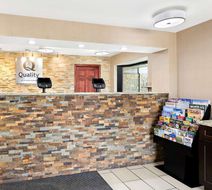Quality Inn Lobby