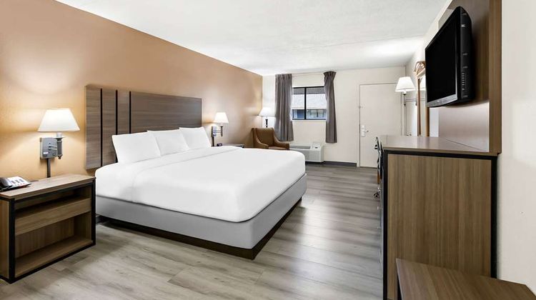 Quality Inn Room